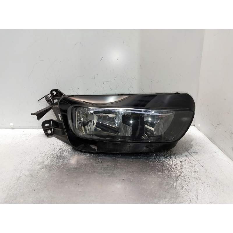 Recambio de faro derecho para citroën c4 picasso referencia OEM IAM 9675974880 PATILLA ROTA 2013