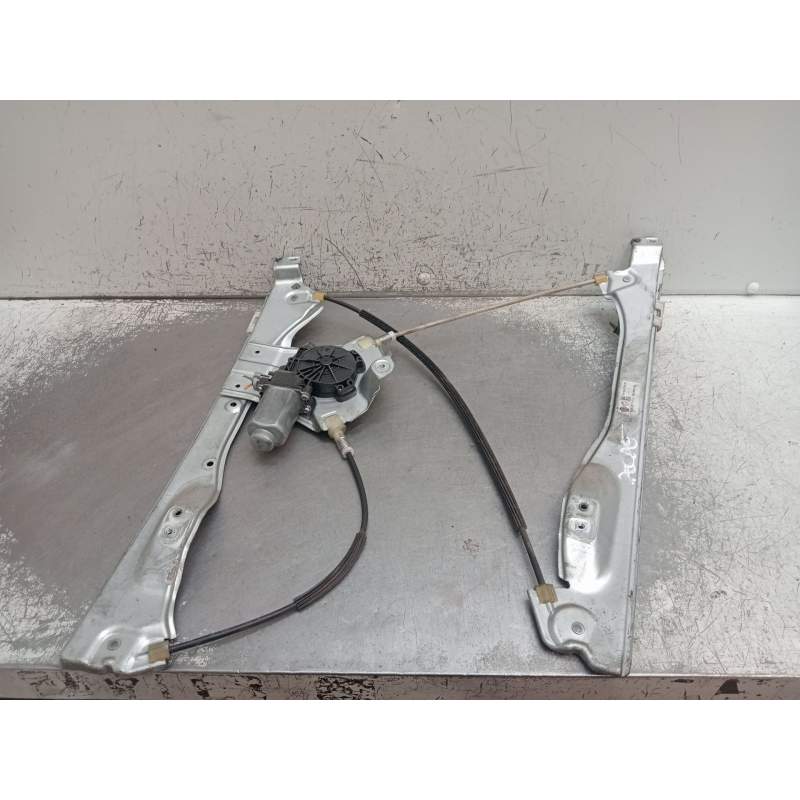 Recambio de elevalunas delantero derecho para renault clio grandtour dynamique referencia OEM IAM 8200291147 5P 2009