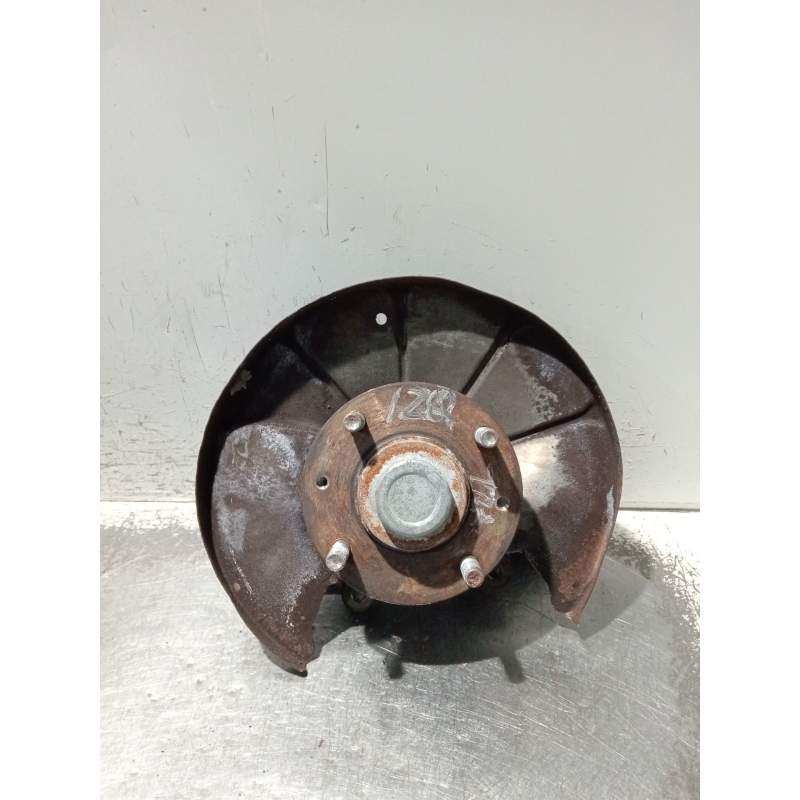 Recambio de mangueta trasera izquierda para kia carens 2.0 turbodiesel cat referencia OEM IAM  20CRDI 2003