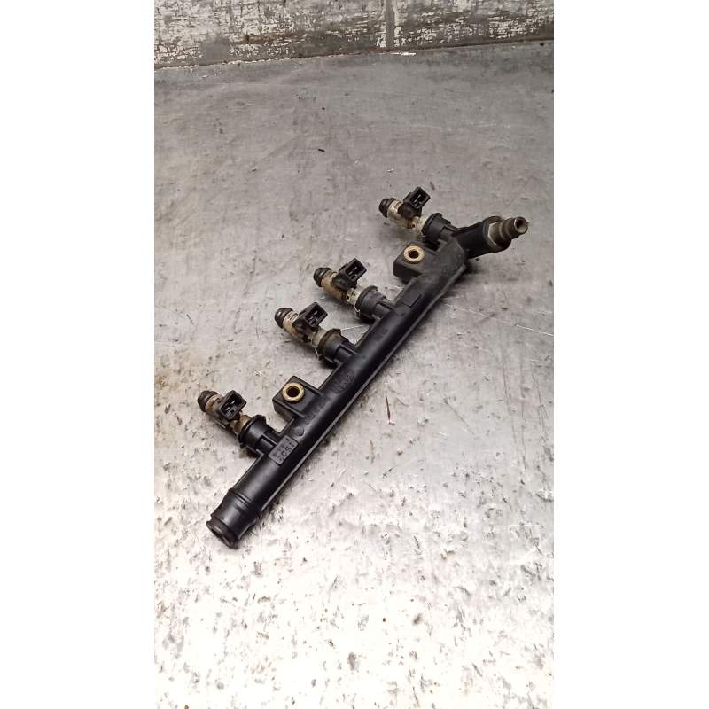 Recambio de rampa inyectora para fiat punto berlina (188) 1.2 8v active referencia OEM IAM B6713219018301  