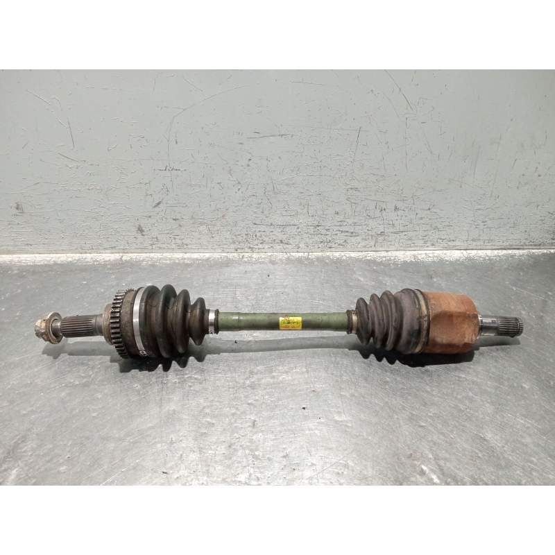 Recambio de transmision delantera izquierda para kia carens 2.0 turbodiesel cat referencia OEM IAM 1K2KD 20CRDI 2003