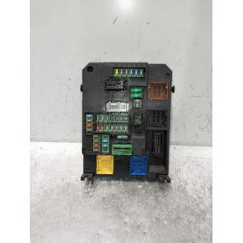 CAJA RELES / FUSIBLES S180204004B 980668798001 