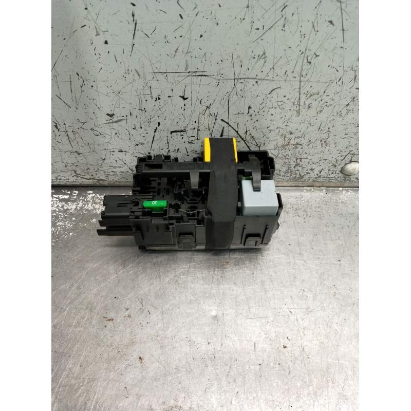 Recambio de caja reles / fusibles para peugeot 208 i (ca_, cc_) 1.6 bluehdi 100 referencia OEM IAM 9812661980  