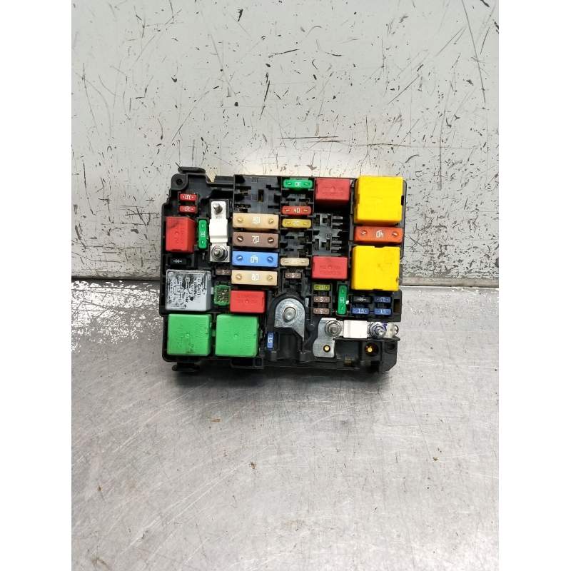 Recambio de caja reles / fusibles para peugeot 208 i (ca_, cc_) 1.6 bluehdi 100 referencia OEM IAM 9804846880  