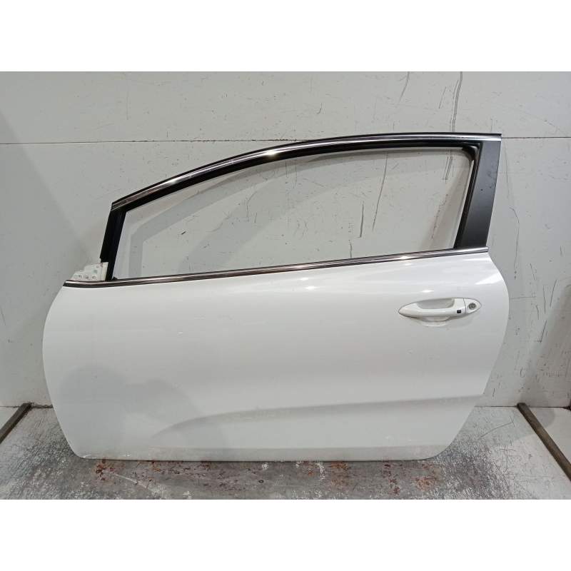 Recambio de puerta delantera izquierda para kia cee´d (jd) 1.6 gt referencia OEM IAM  3P 2012