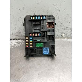 CAJA RELES / FUSIBLES 9819849680 20170706 
