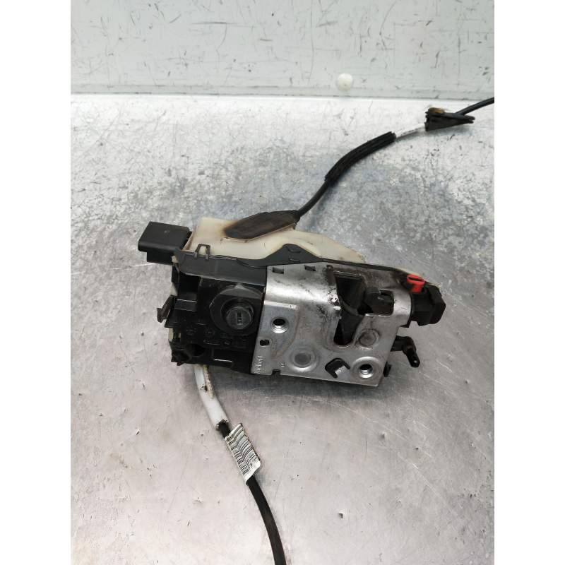 Recambio de motor cierre centralizado trasero derecho para peugeot 2008 (--.2013) referencia OEM IAM 9812501180  5P