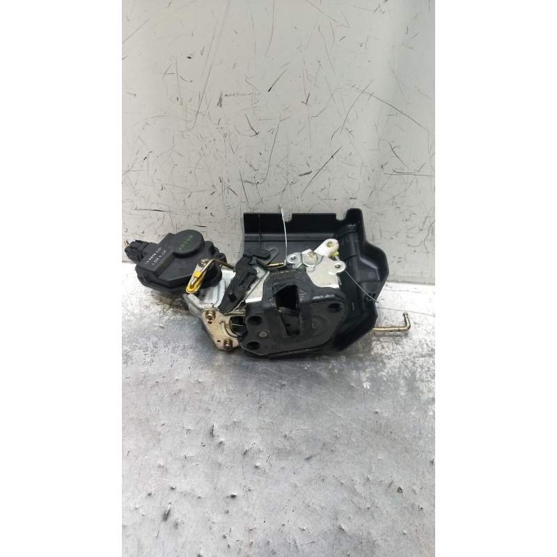 Recambio de motor cierre centralizado trasero derecho para hyundai trajet (fo) 2.0 referencia OEM IAM  5P 