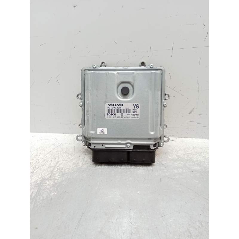 Recambio de centralita motor uce para volvo xc60 kinetic awd referencia OEM IAM P31303388 0281015286. T5BVD 13760002 1039S33755