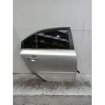 PUERTA TRASERA DERECHA 4P 