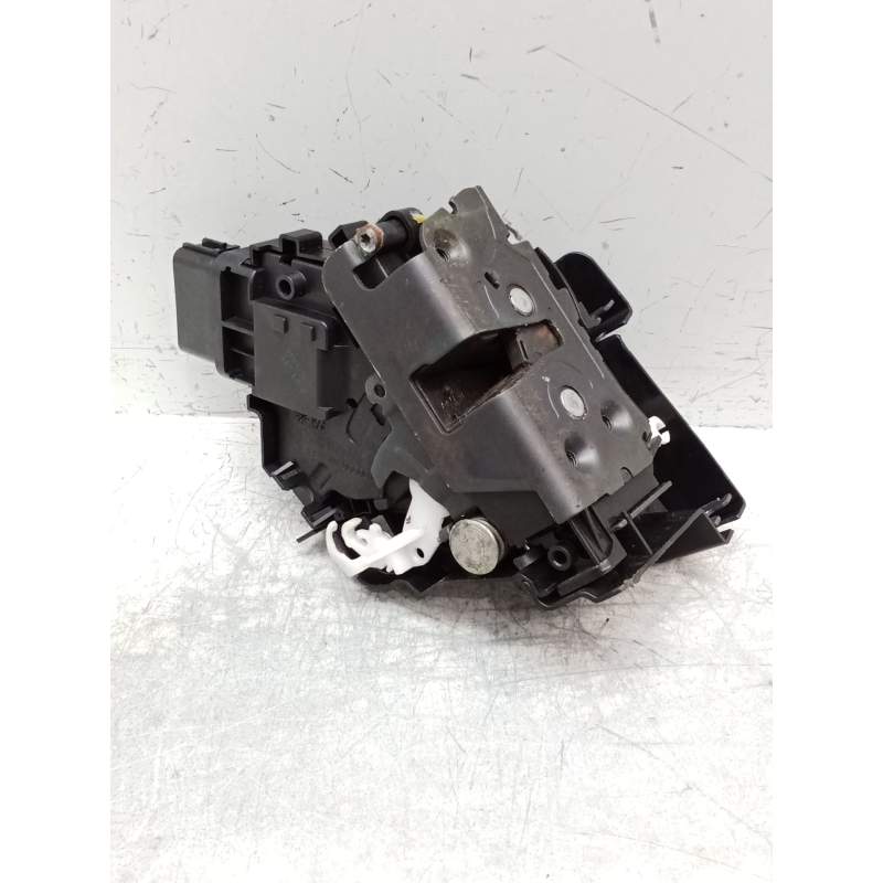 Recambio de motor cierre centralizado delantero izquierdo para volvo xc60 kinetic awd referencia OEM IAM 30799308 5P 2008