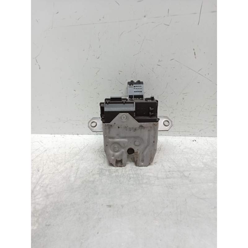 Recambio de motor cierre centralizado porton para volvo xc60 kinetic awd referencia OEM IAM 31276696 8N51F442A66AC 2008