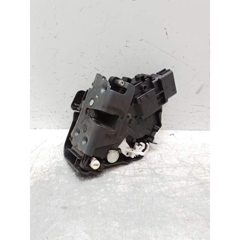 Recambio de motor cierre centralizado trasero derecho para volvo xc60 kinetic awd referencia OEM IAM 30799316 5P 2008