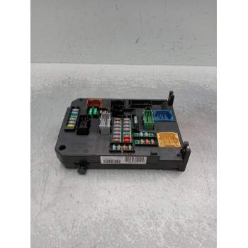 CAJA RELES / FUSIBLES 966554748000 16HDI 2010