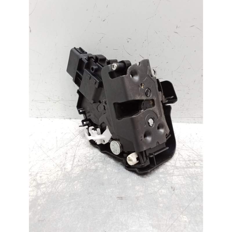 Recambio de motor cierre centralizado trasero izquierdo para volvo xc60 kinetic awd referencia OEM IAM 30799324 5P 2008