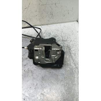 MOTOR CIERRE CENTRALIZADO DELANTERO IZQUIERDO 2037200135Q20 5P 