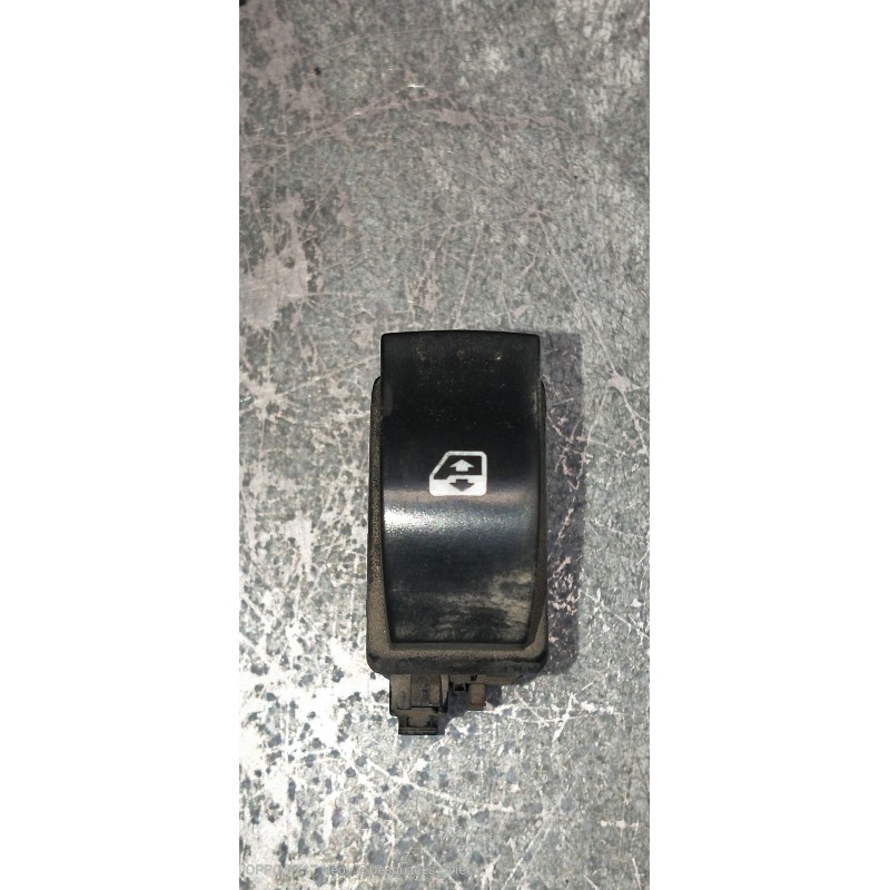 Recambio de mando elevalunas delantero derecho para renault trafic combi (ab 4.01) 29 ln combi9 acristalado referencia OEM IAM 0