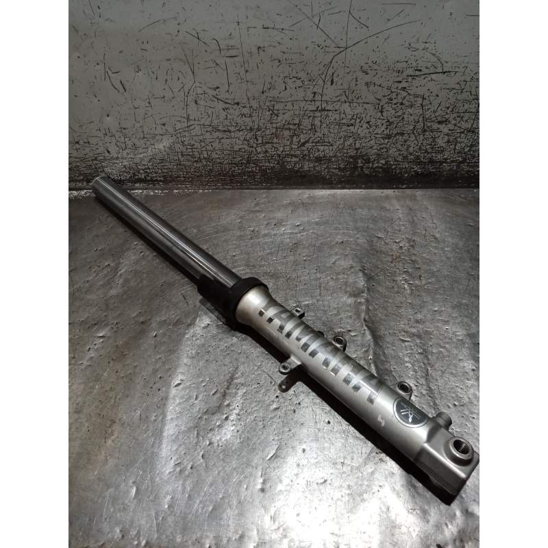 Recambio de amortiguador delantero izquierdo para yamaha yzf-r yzf-r6 (rj03) referencia OEM IAM   