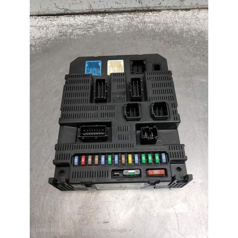 Recambio de caja reles / fusibles para citroën c4 coupe collection referencia OEM IAM 9659285680 BSI2004P0900 2004