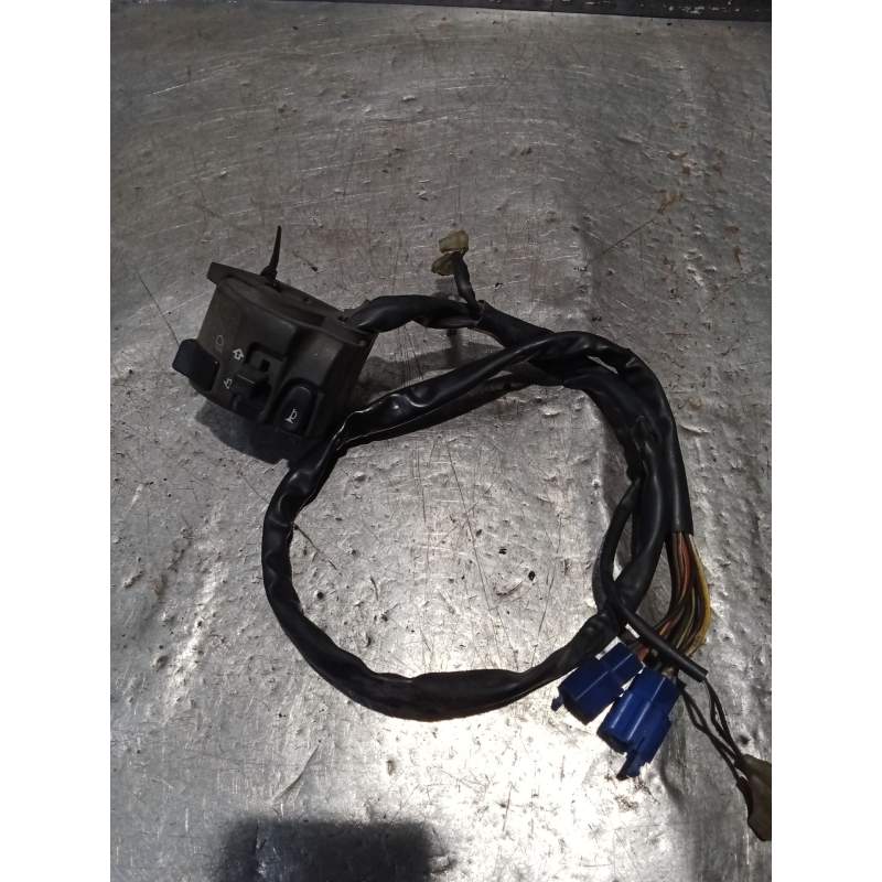 Recambio de piña luces izquierda para yamaha yzf-r yzf-r6 (rj03) referencia OEM IAM   