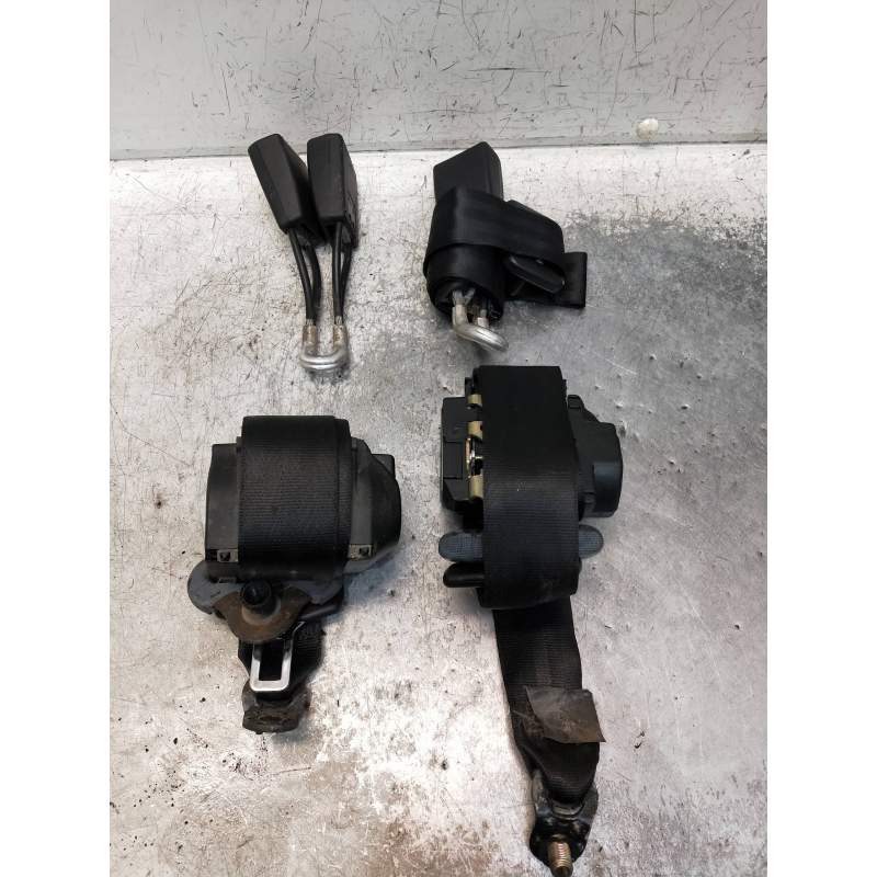 Recambio de juego cinturones trasero para skoda octavia combi (1u5) referencia OEM IAM  RANCHERA 2000