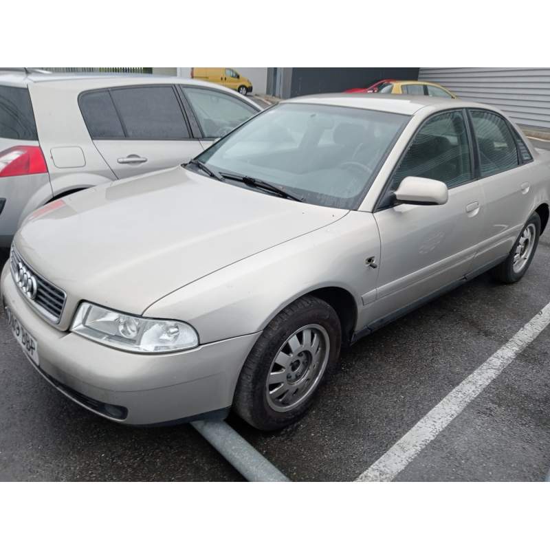 AUDI A4 BERLINA (B5)