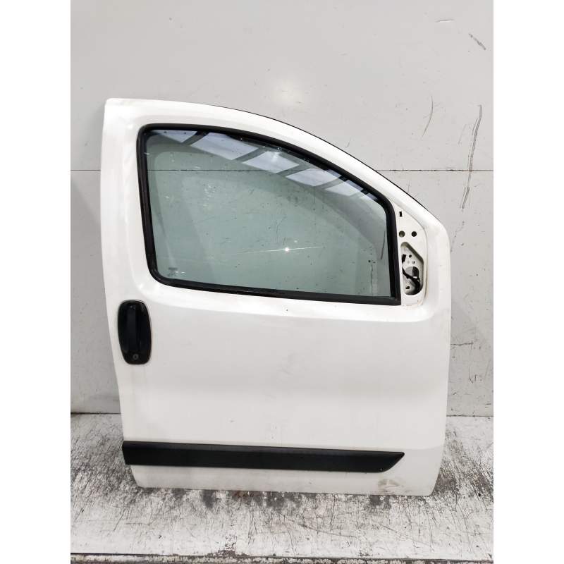 Recambio de puerta delantera derecha para peugeot bipper referencia OEM IAM   4P