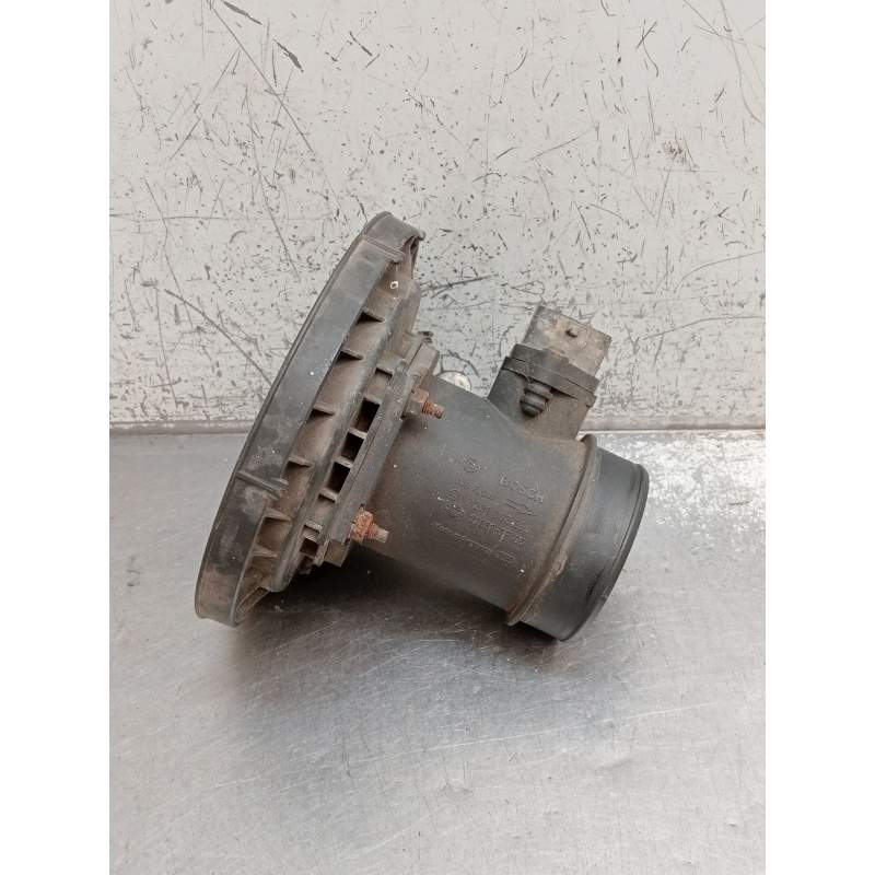Recambio de caudalimetro para nissan terrano ii (r20) 2.7 tdi 4wd referencia OEM IAM 0281002596 226807F406 