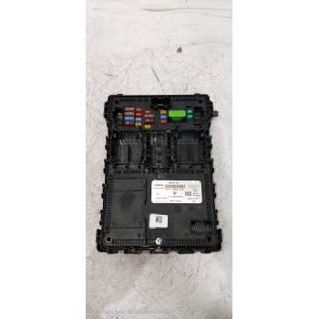 CAJA RELES / FUSIBLES KT1T15604DCC F005V02278 
