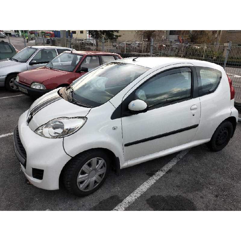 PEUGEOT 107