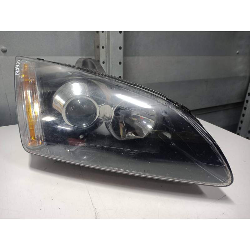 Recambio de faro derecho para ford focus berlina (cap) trend referencia OEM IAM 4M5113W029ND  2005