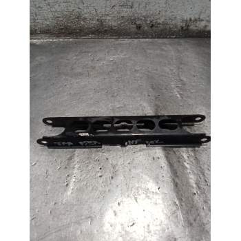 TIRANTE TRASERO DERECHO ANTERIOR 20G 2005