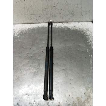 AMORTIGUADORES MALETERO / PORTON 5P0827550A 2004