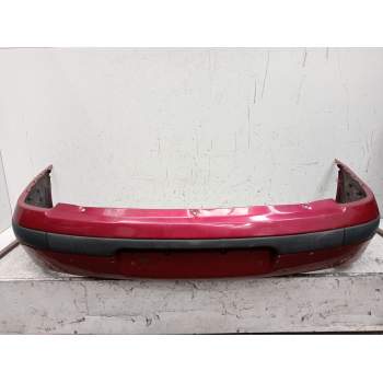 PARAGOLPES TRASERO 4P 1999