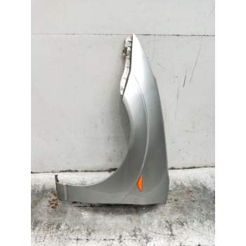 ALETA DELANTERA IZQUIERDA 2002
