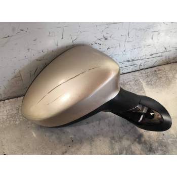 RETROVISOR DERECHO ELECTRICO