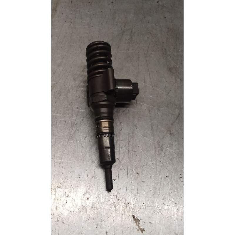 Recambio de inyector para audi a3 (8p1) 2.0 tdi 16v referencia OEM IAM 0986441530 03G130D73BX BOSCH