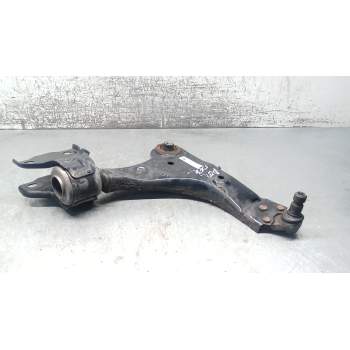 BRAZO SUSPENSION INFERIOR DELANTERO DERECHO FK723A052 20DCI 2015