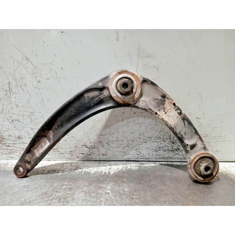 Recambio de brazo suspension inferior delantero izquierdo para citroën c4 picasso referencia OEM IAM 566793 20HDI 2006