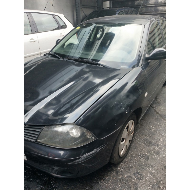 seat ibiza (6l1) del año 2003