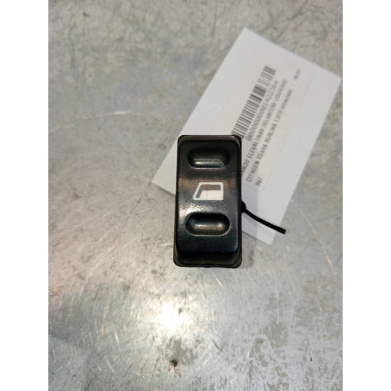 Recambio de mando elevalunas delantero izquierdo para citroen xsara berlina 1.9td attraction referencia OEM IAM   