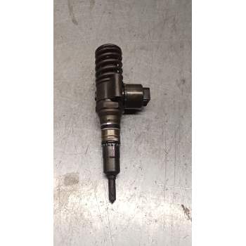 INYECTOR 0414720404 03G130073G BOSCH