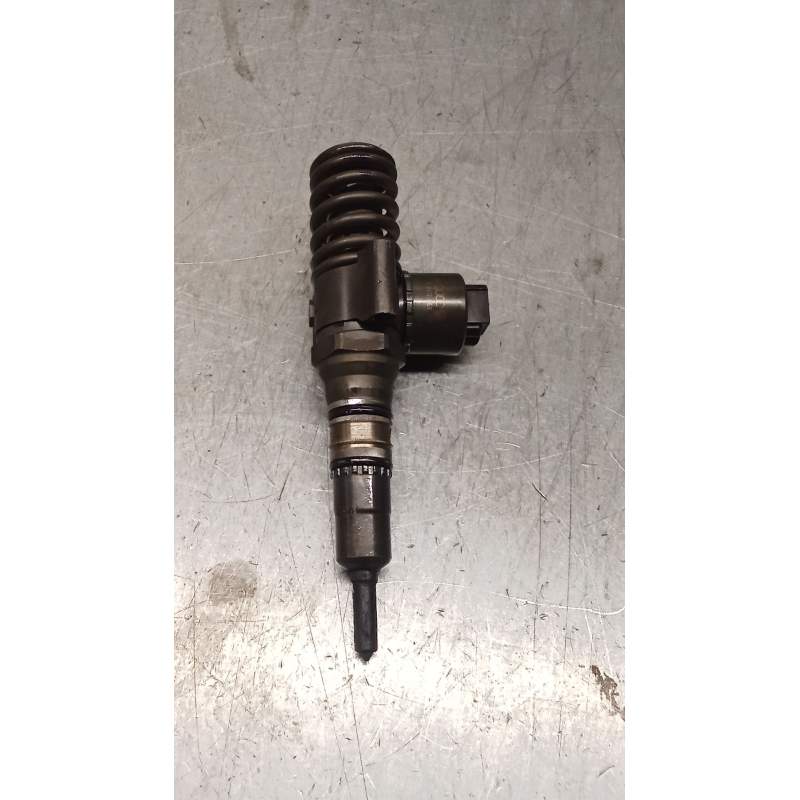 Recambio de inyector para audi a3 (8p1) 2.0 tdi 16v referencia OEM IAM 0414720404 03G130073G BOSCH