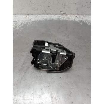 MOTOR CIERRE CENTRALIZADO DELANTERO DERECHO 7229458 5P 2014