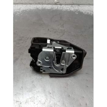 MOTOR CIERRE CENTRALIZADO TRASERO DERECHO 7229460 5P 2014