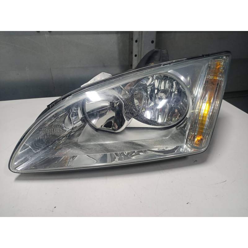 Recambio de faro izquierdo para ford focus berlina (cap) titanium referencia OEM IAM 4M5113W030AC  2005