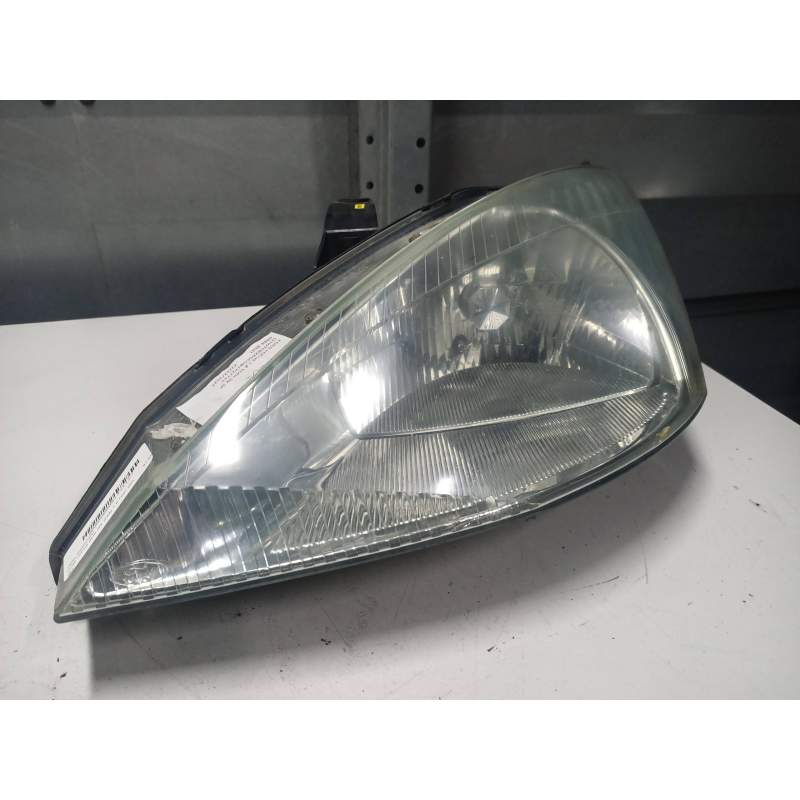 Recambio de faro izquierdo para ford focus berlina (cak) 1.8 tddi (3p) referencia OEM IAM   98
