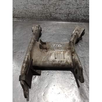BRAZO SUSPENSION INFERIOR TRASERO DERECHO 540031530 528G 1995