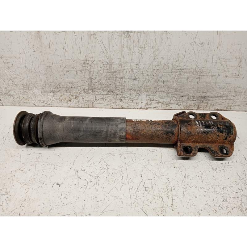 Recambio de amortiguador delantero izquierdo para mercedes-benz sprinter (w901,w904) caja cerr. referencia OEM IAM   96