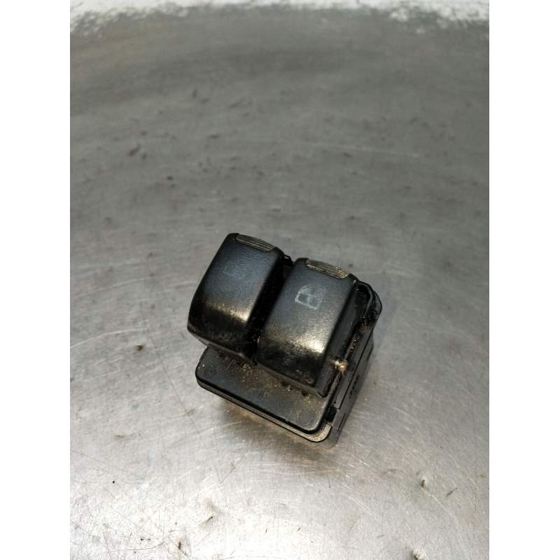 Recambio de mando elevalunas delantero izquierdo para chevrolet spark (m300) 1.0 referencia OEM IAM 621W04750 5P 2010